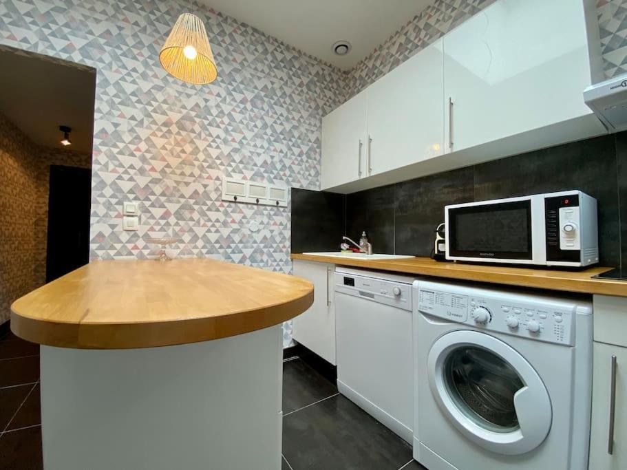 L'Appartement Jebari - Esprit Loft Carcassonne Esterno foto