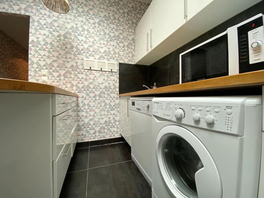 L'Appartement Jebari - Esprit Loft Carcassonne Esterno foto