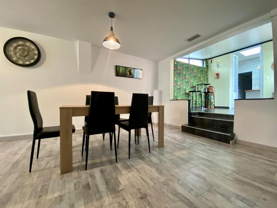 L'Appartement Jebari - Esprit Loft Carcassonne Esterno foto