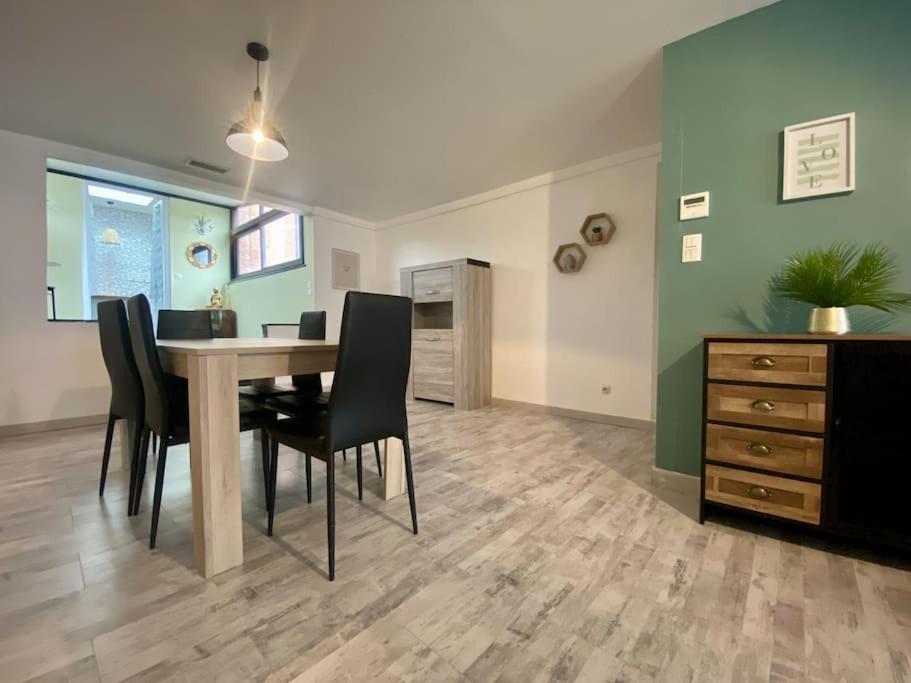 L'Appartement Jebari - Esprit Loft Carcassonne Esterno foto