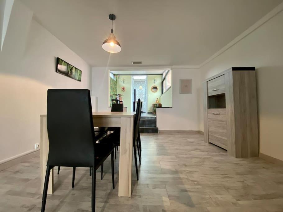 L'Appartement Jebari - Esprit Loft Carcassonne Esterno foto